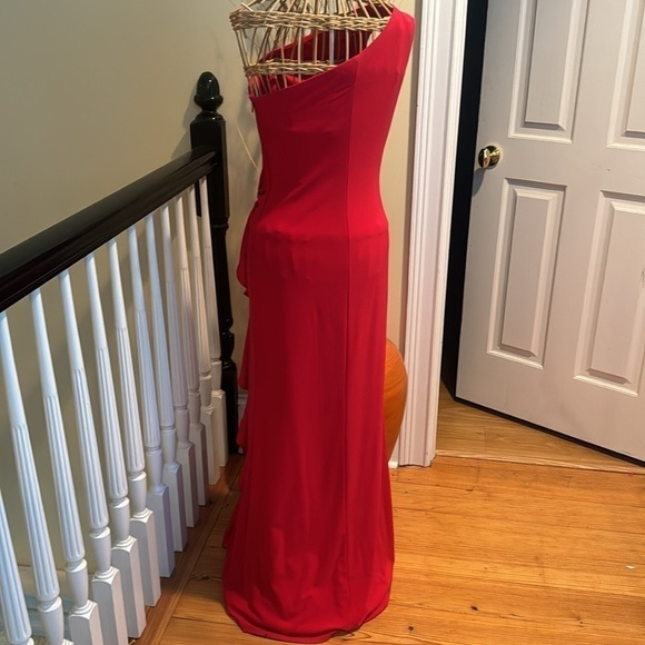 Betsy Adam’s red dress with diamonds on the shoulder. Made in USA 🇺🇸 - Picture 5 of 13